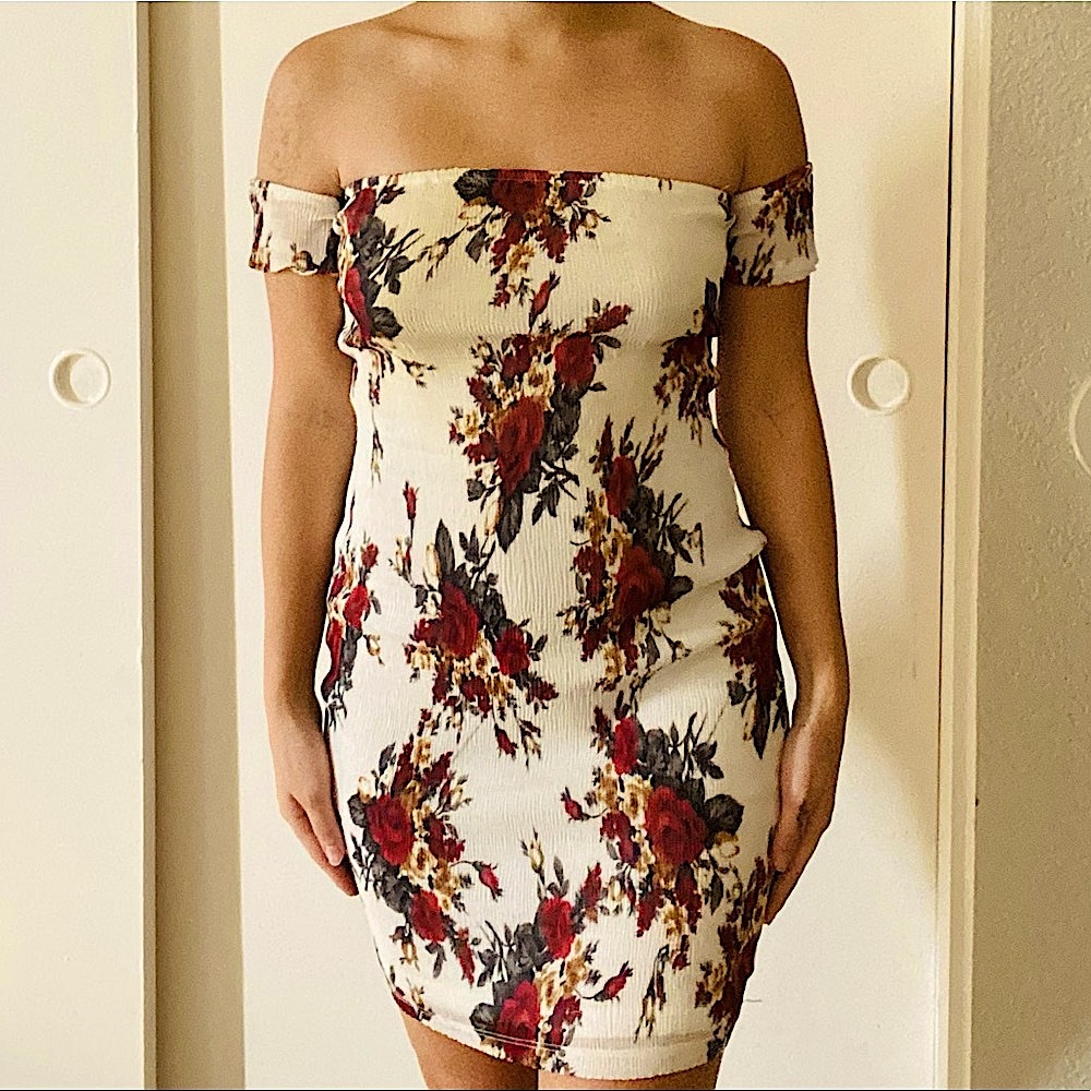 Floral FASHION NOVA dress.